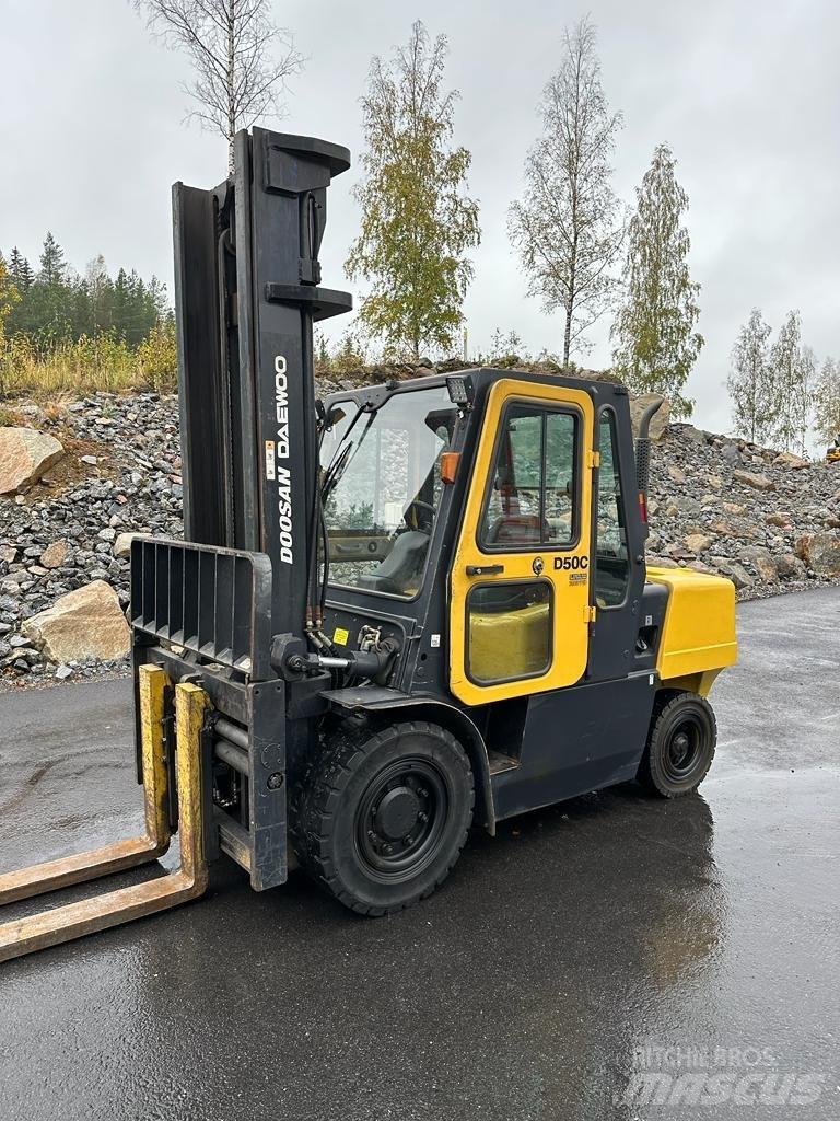 Doosan Daewoo D50-C2 Дизельные погрузчики