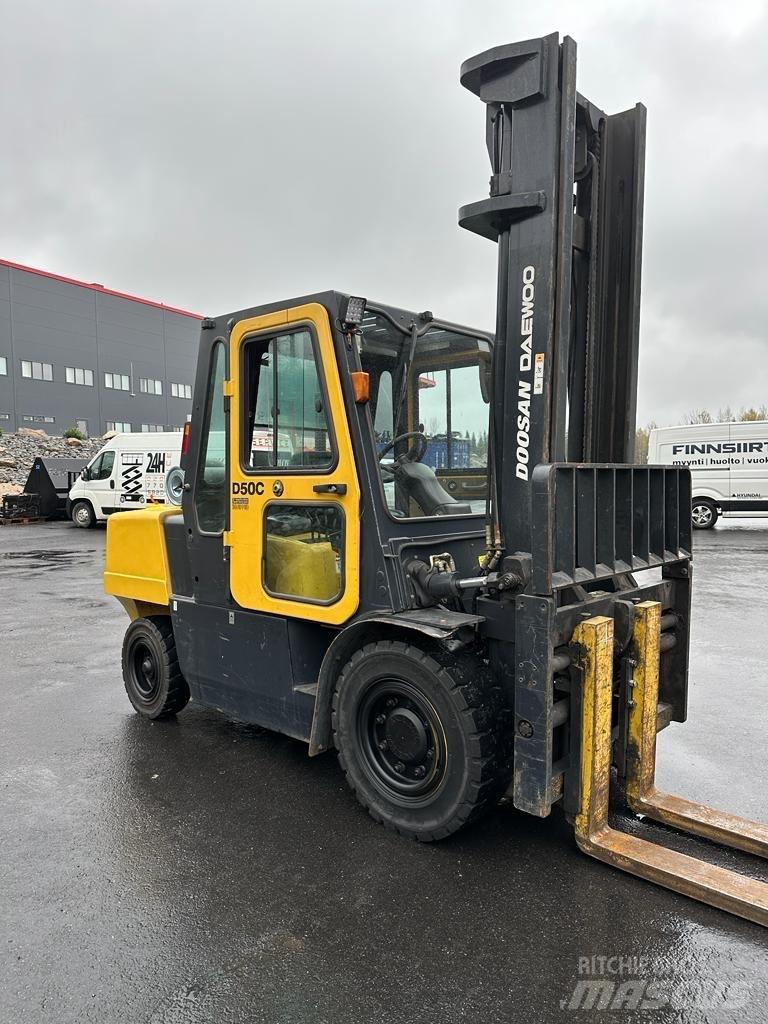 Doosan Daewoo D50-C2 Дизельные погрузчики