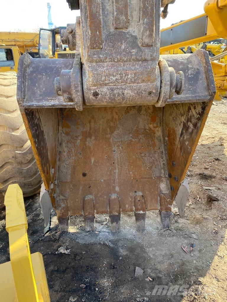 Hyundai R 215-9 Гусеничные экскаваторы