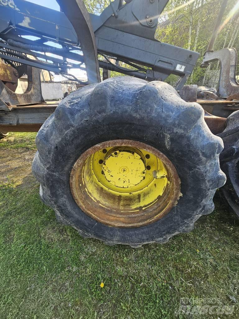 John Deere 1510 G Форвардеры