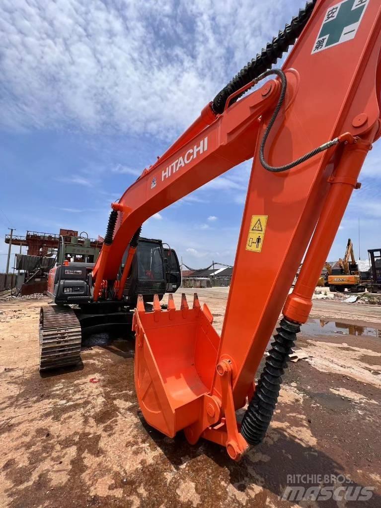 Hitachi ZX 200-6 Гусеничные экскаваторы
