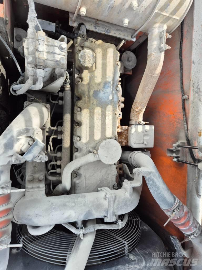 Doosan DX210WA Колёсные экскаваторы