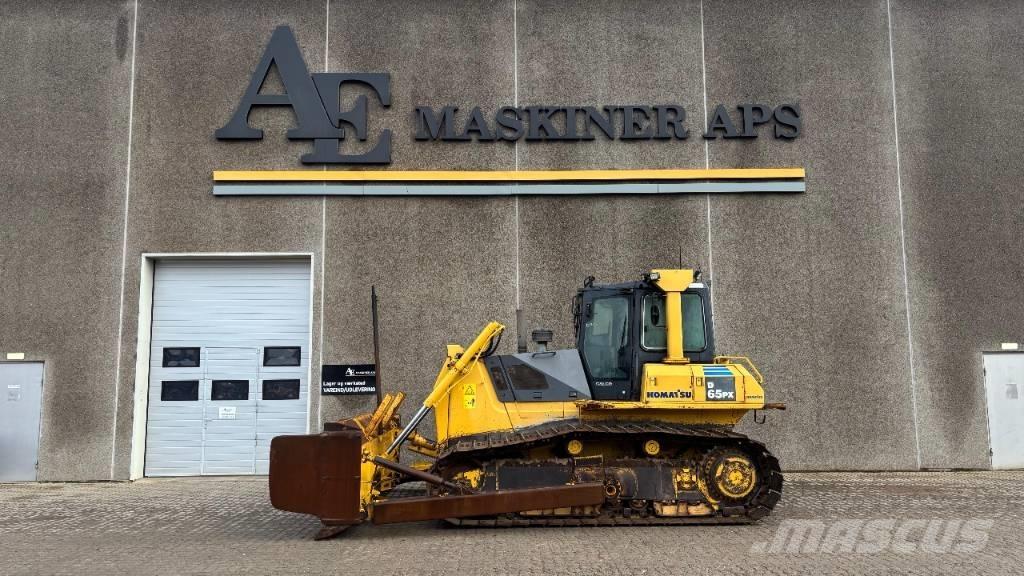 Komatsu D 65 PX-15 Гусеничные бульдозеры