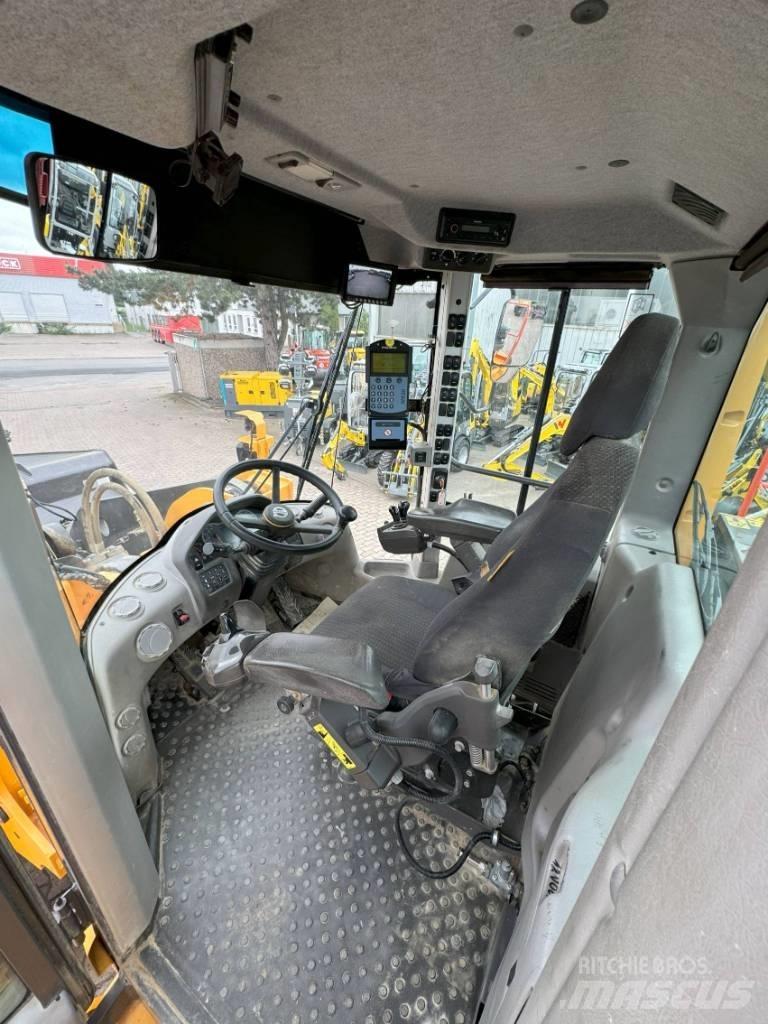 Volvo L150H Фронтальные погрузчики