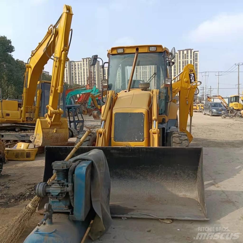 JCB 3CX Экскаваторы-погрузчики