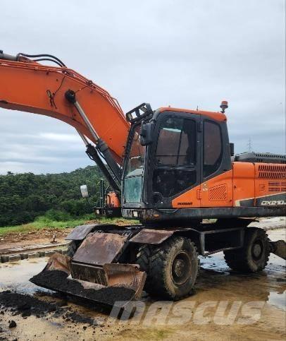 Doosan DX 210 W Колёсные экскаваторы
