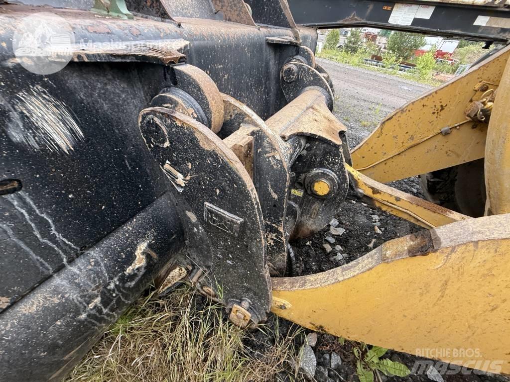 CAT 972 M Фронтальные погрузчики