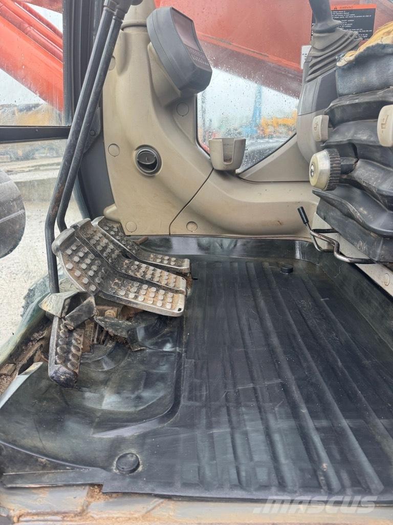 Hitachi zx210 Гусеничные экскаваторы