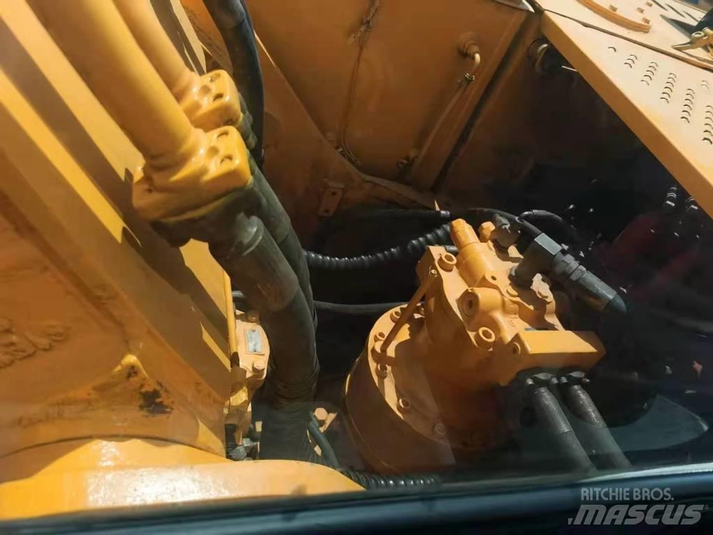 Hyundai 210-7 Колёсные экскаваторы