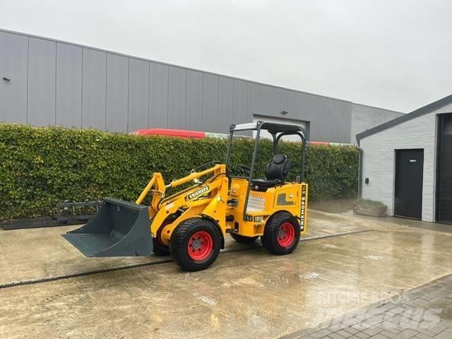 Kubota R 090 Фронтальные погрузчики