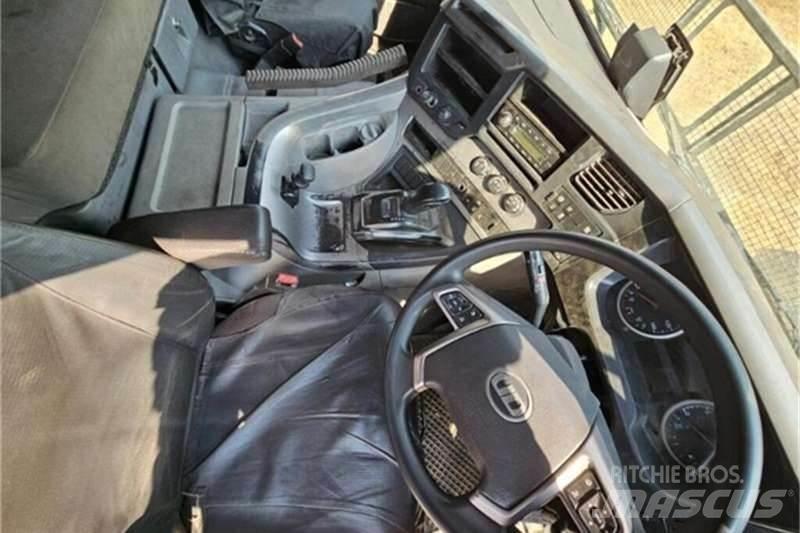 UD TRUCKS QUON Специальные грузовики