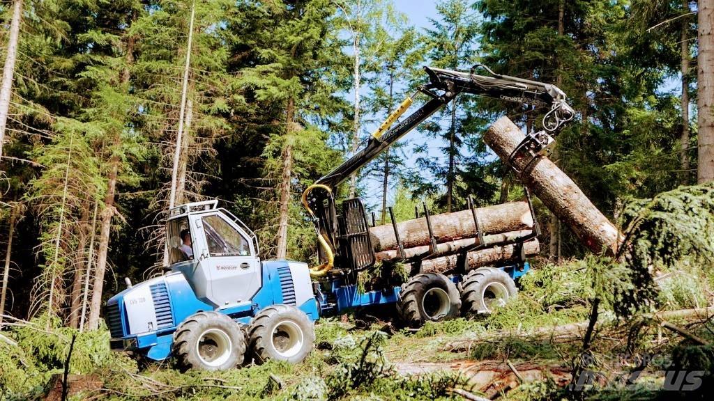 Novotný LVS 720 Форвардеры