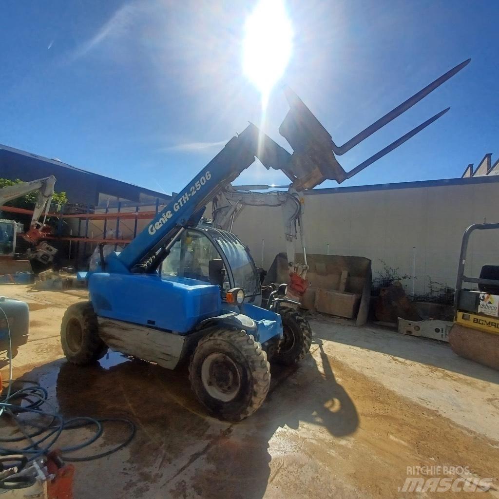 Genie GTH 2506 Телескопические погрузчики