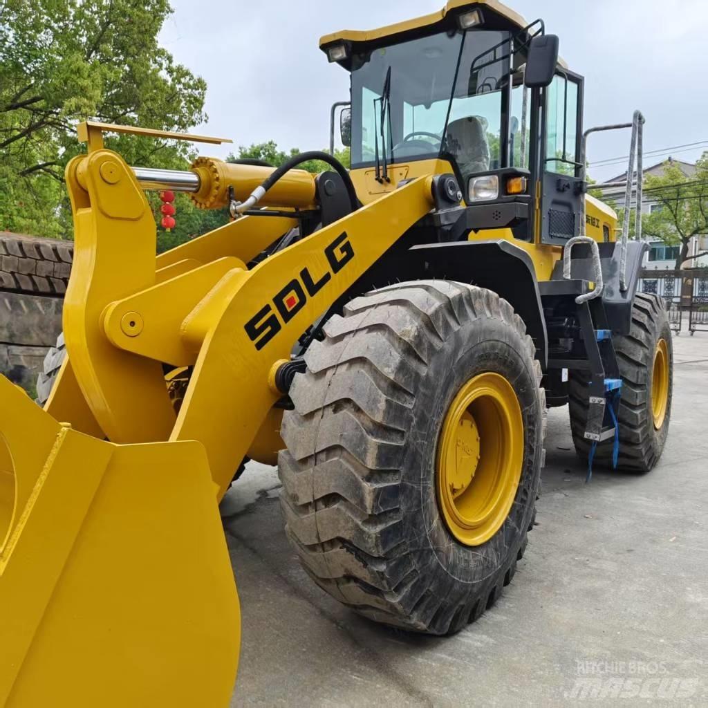 SDLG 958F Фронтальные погрузчики