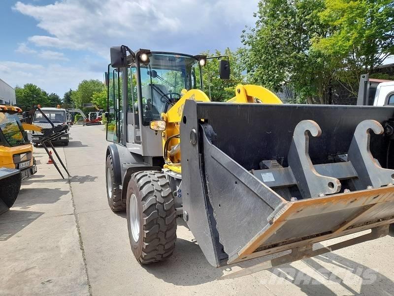 Paus SL 9075 Фронтальные погрузчики