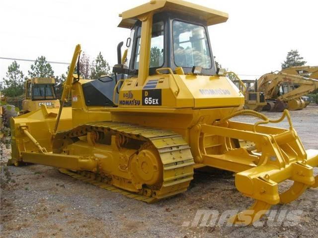 Komatsu D 65 EX Гусеничные бульдозеры