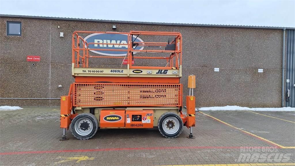 JLG 4069LE Ножничные подъемники