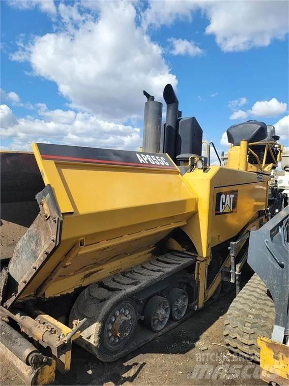 CAT AP-655C Асфальтоукладчики