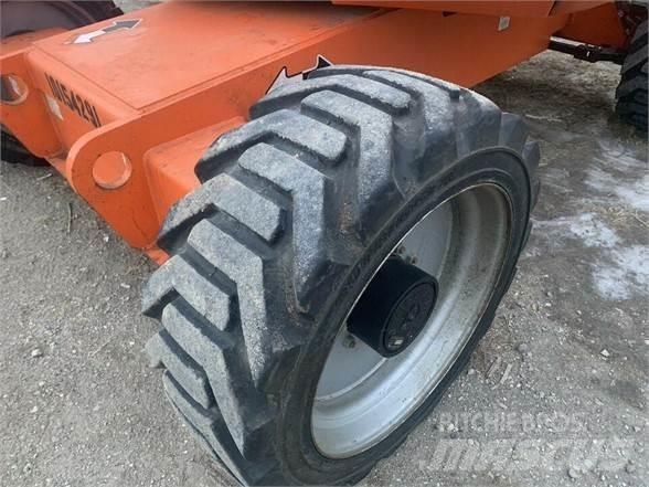 JLG 600AJ Коленчатые подъемники