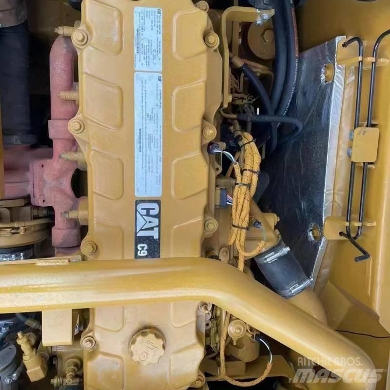 CAT 330 Гусеничные экскаваторы