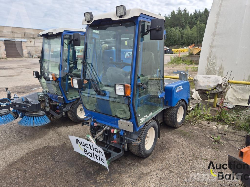 Vitra 2037 Economy Вакуумные уборочные машины