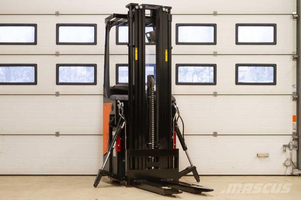 Rocla SST 12 AC Самоходные электроштабелёры