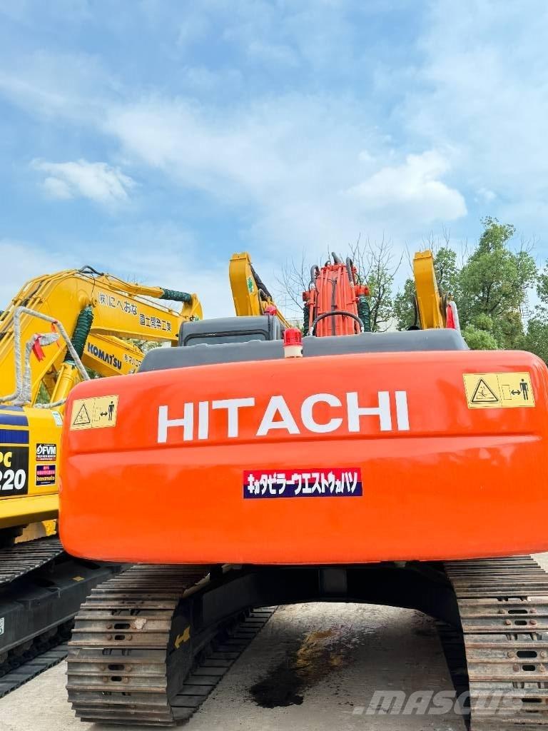 Hitachi ZX 200 Гусеничные экскаваторы