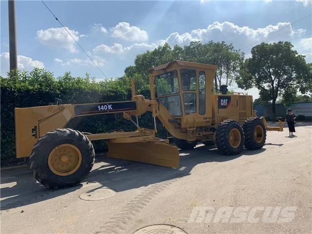 CAT 140K Грейдеры