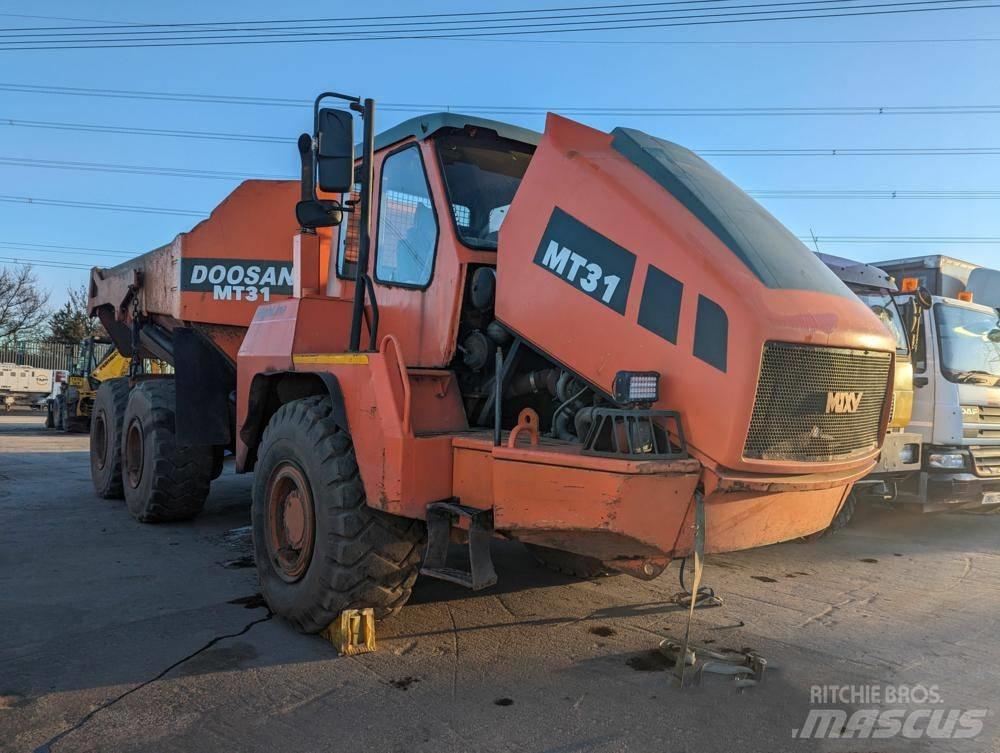 Doosan MT31 Шарнирно-сочленённые самосвалы