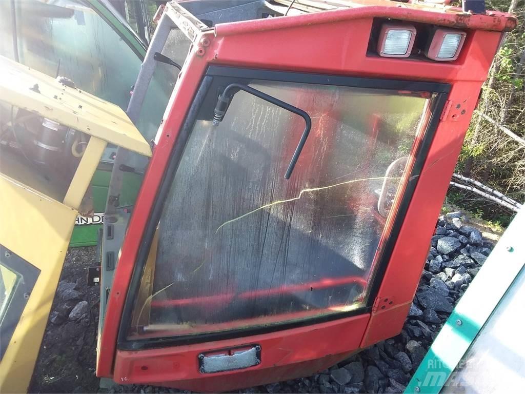 Komatsu 911.5 Кабины и интерьер