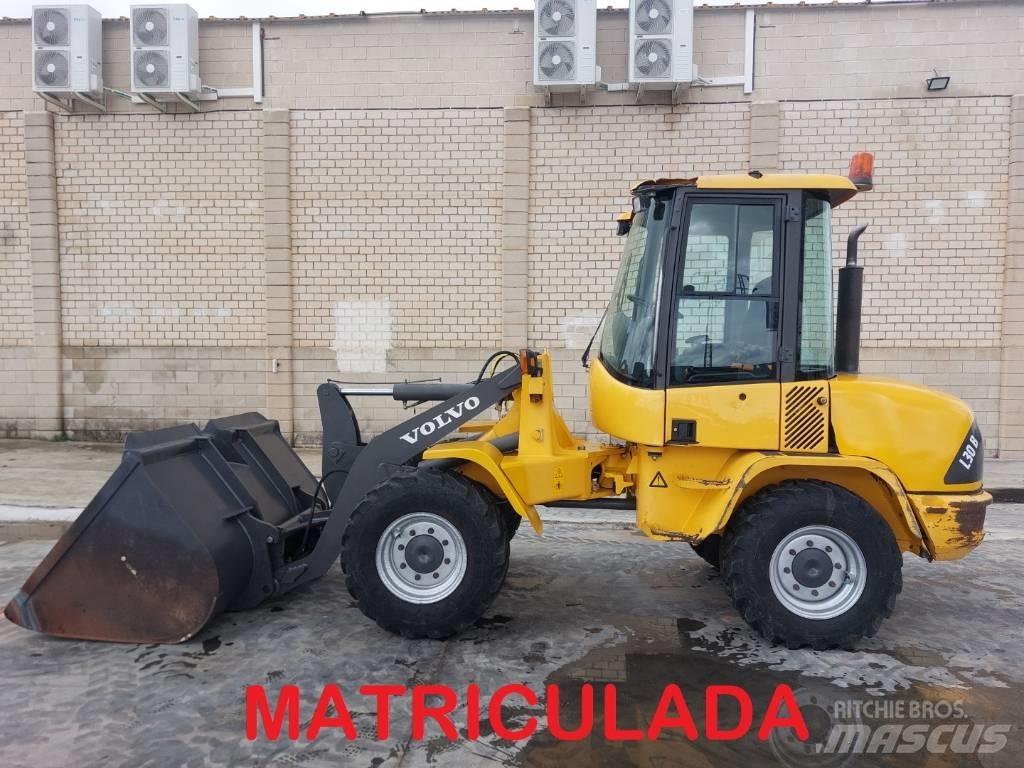Volvo L 30 B Фронтальные погрузчики