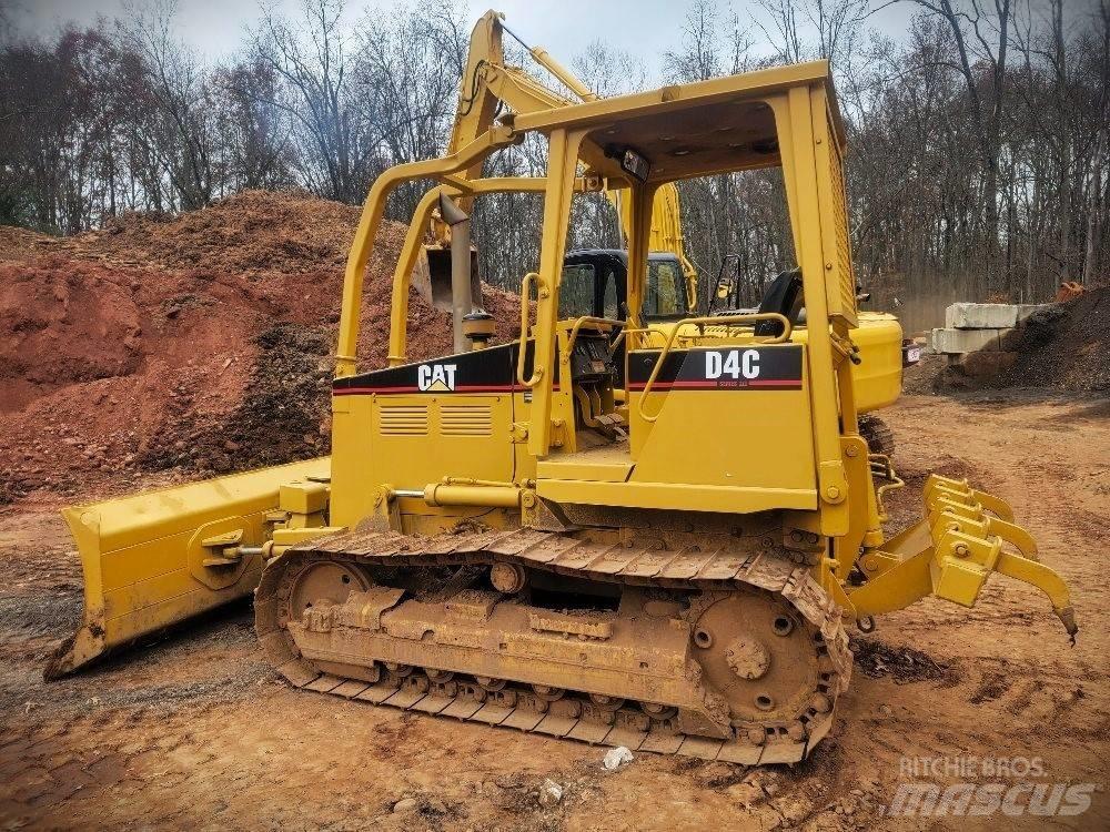 CAT D 4 C Гусеничные бульдозеры