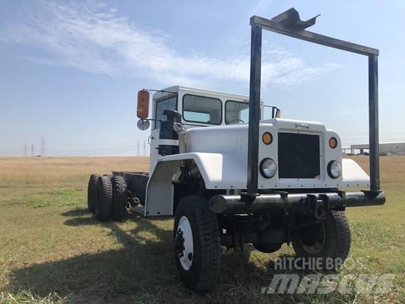 Diamond T M13 Шасси с кабиной