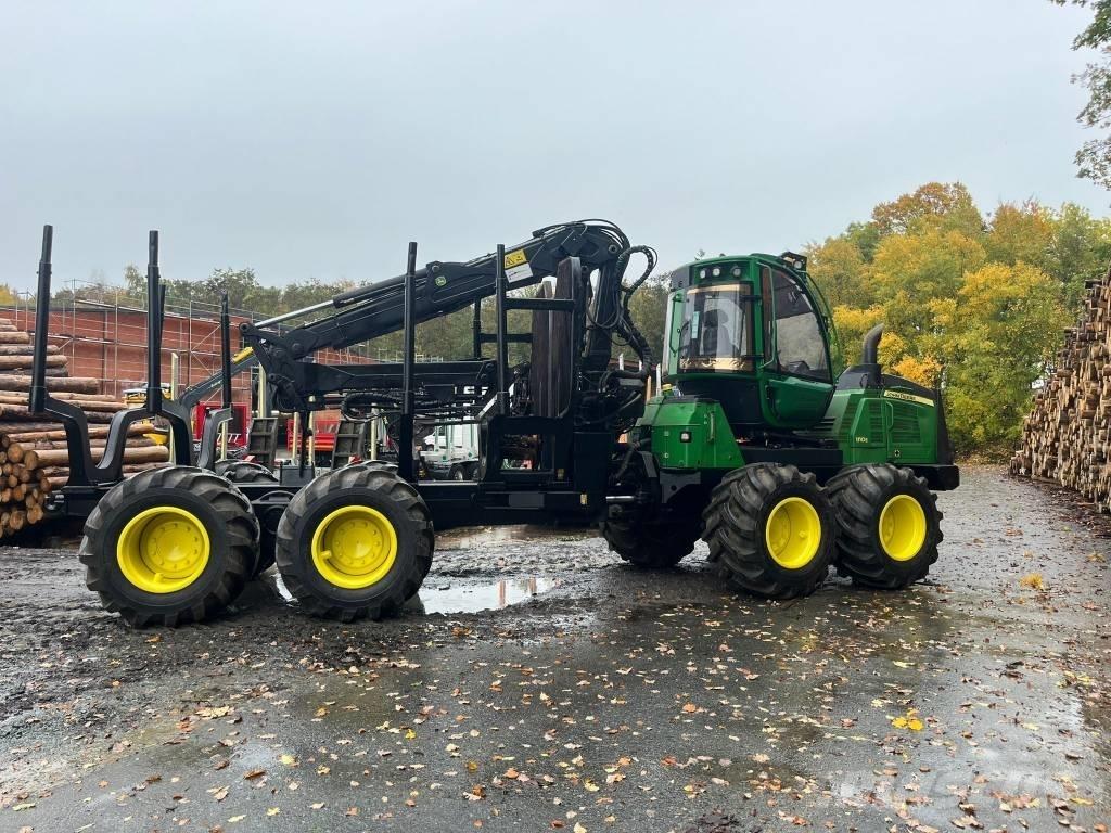 John Deere 1110 E Форвардеры
