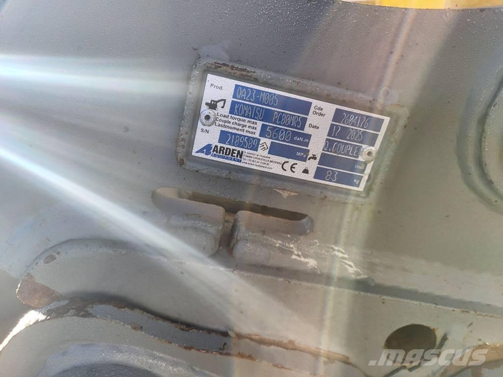 Komatsu PC80MR-5 Малые экскаваторы 7т-12т