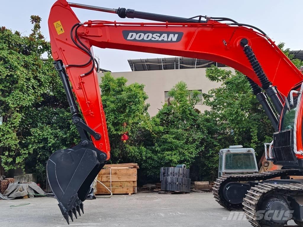 Doosan DX300LC-9C Гусеничные экскаваторы