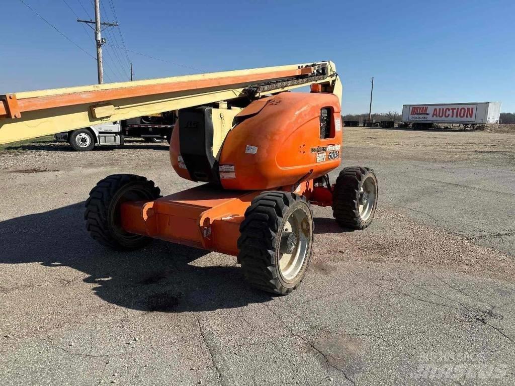 JLG 600A Коленчатые подъемники