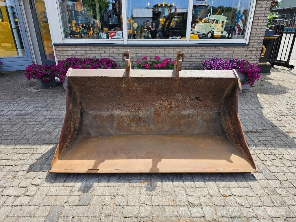 Beco Slotenbak Ковши