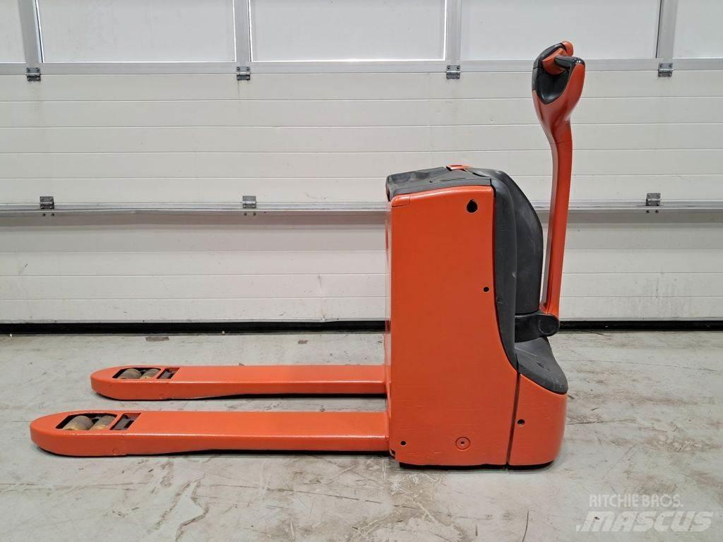 Linde T16 Ручные электрические тележки