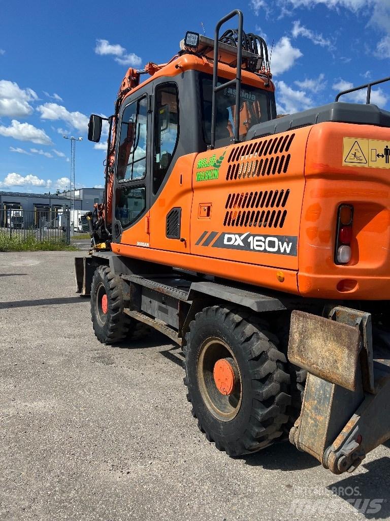 Doosan DX 160 W-3 Колёсные экскаваторы