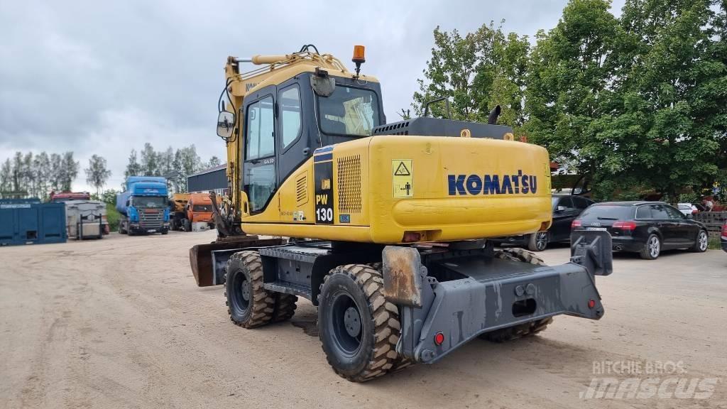Komatsu PW 130-7K Колёсные экскаваторы