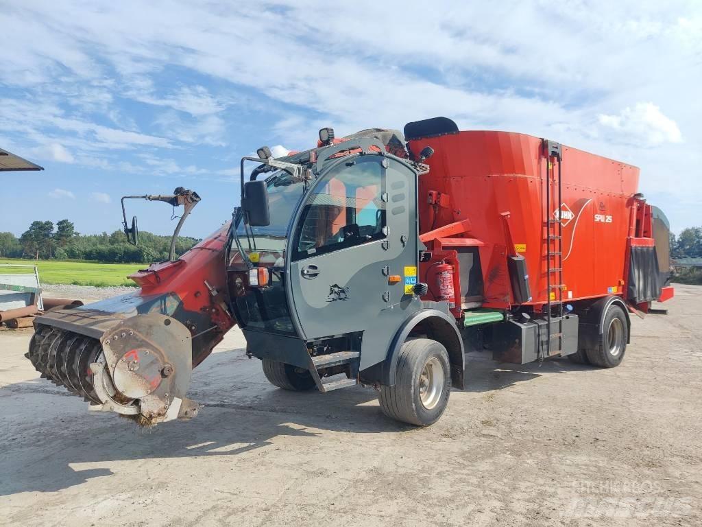 Kuhn SPW 25 Кормораздатчики