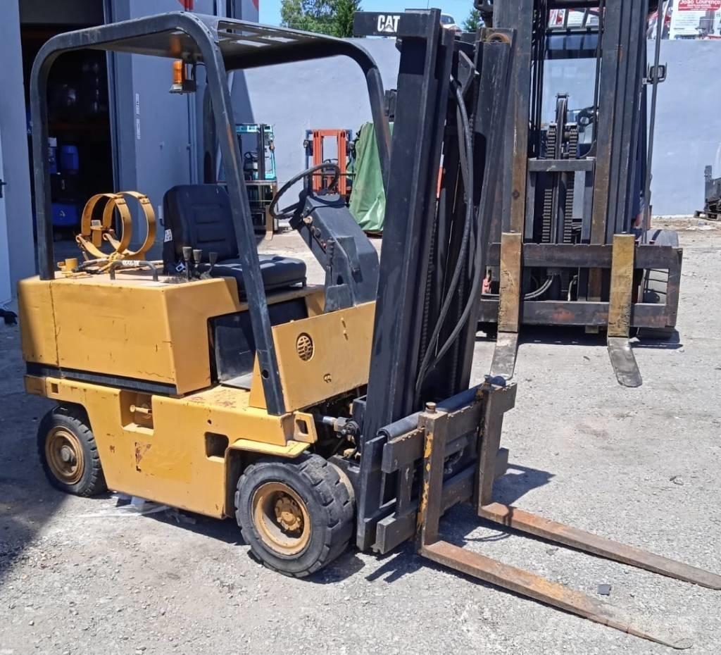 CAT V 35 D Газовые погрузчики