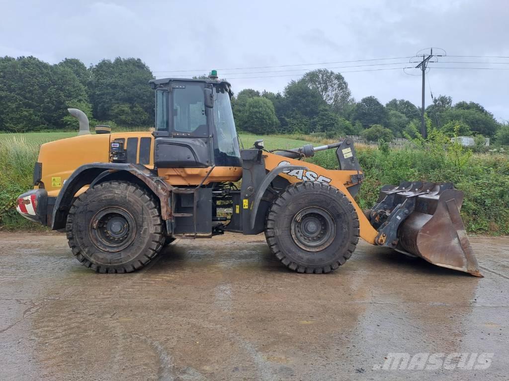 CASE 821 G Evolution Фронтальные погрузчики