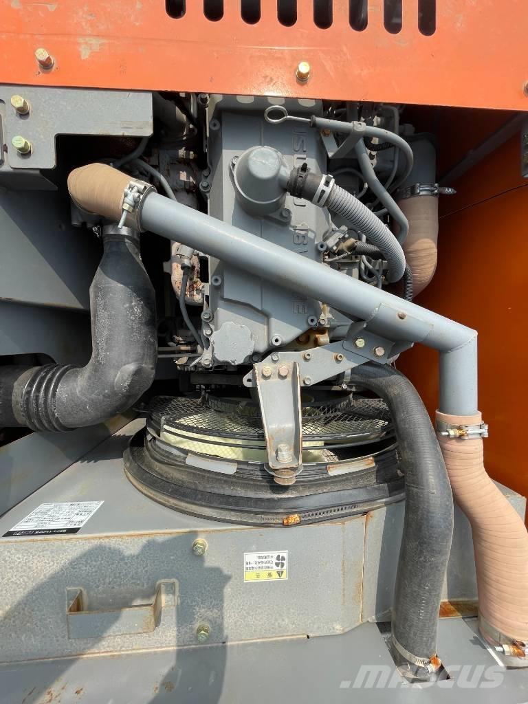 Hitachi Zaxis 200 LC Гусеничные экскаваторы