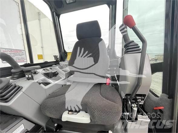 Bobcat E35R2 Мини-экскаваторы