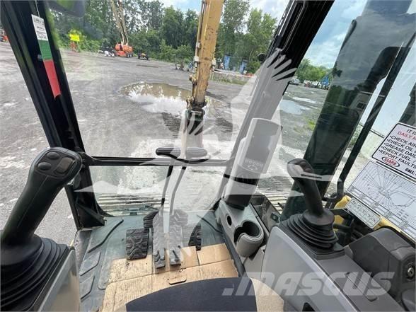 CAT 313FL Гусеничные экскаваторы