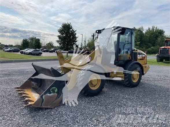 CAT 906M Фронтальные погрузчики