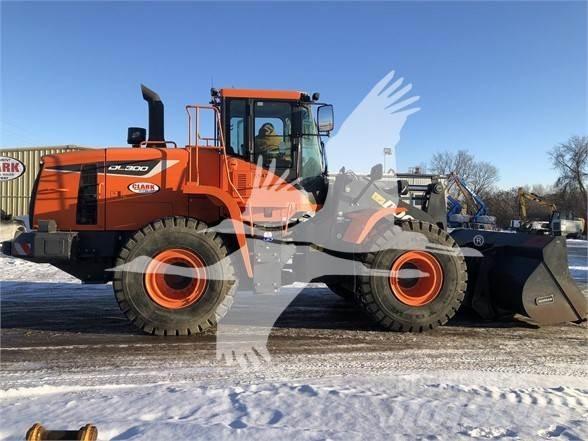 Doosan DL300 Фронтальные погрузчики
