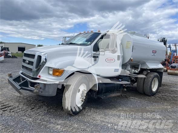 Ford F750 XL Поливочные машины